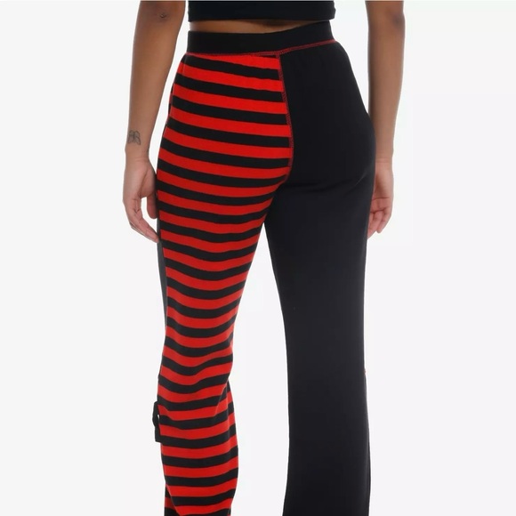 Emily the Strange Stripe Girls Jogger Sweatpants - Picture 2 of 3